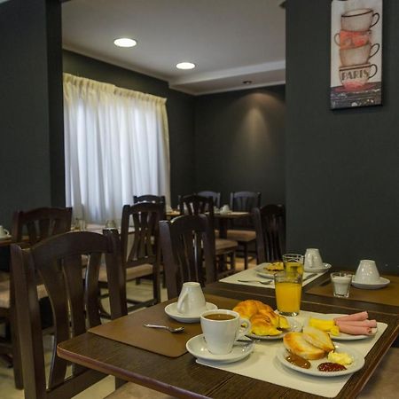 Hotel Cueva De Las Manos Перито Морено Екстериор снимка