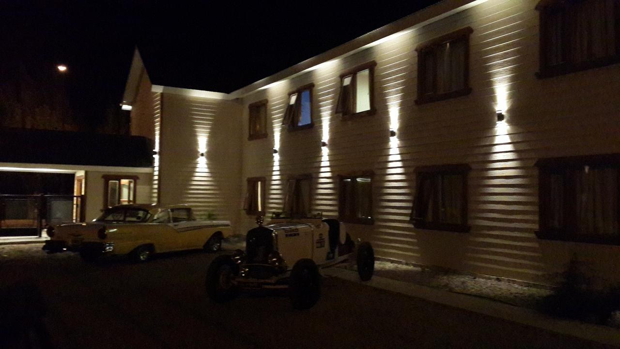 Hotel Cueva De Las Manos Перито Морено Екстериор снимка